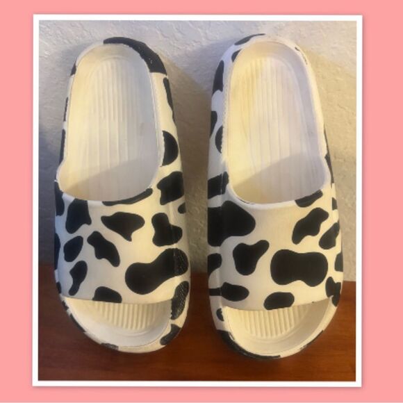 Women's /Men’s Shower Sandal Kawaii Cow Print Summer Open Toe Slippers - Picture 3 of 5